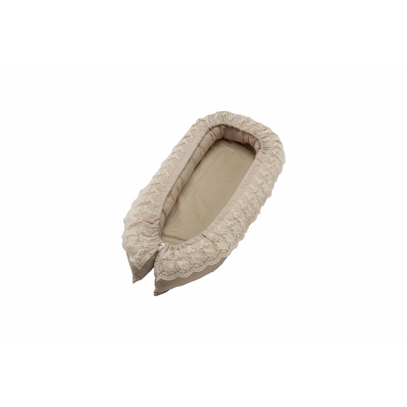 Somnart - baby nest din bumbac cu dantela crem