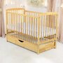 Patut din lemn bebe, 120x60 cm, Cu sertar cu capac, Din lemn de pin si mdf, Stabil si rezistent, Inaltime saltea reglabila pe 3 nivele, Laterala cu 3 bete detasabile, EN716-1, EN716-2, Natur, Babyneeds, Ola + Saltea 8 cm - 3