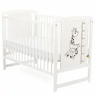 Patut din lemn bebe, 120x60 cm, Din lemn de pin si mdf, Stabil si rezistent, Inaltime saltea reglabila pe 3 nivele, Laterala cu 3 bete detasabile, EN716-1, EN716-2, Alb, Babyneeds, Timmi Girafa