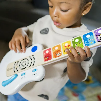 Chitara muzicala, Baby Einstein, Cu tehnologie Magic Touch, Din lemn, Cu sunete realiste, 12 luni+, Multicolor