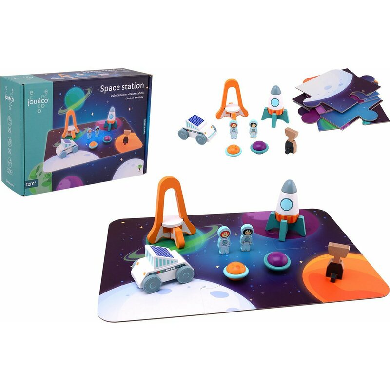 Joueco - Set de joaca din lemn certificat FSC, Statie spatiala, Include o plansa si 6 figurine in forma de elemente spatiale, 12 luni+, Multicolor