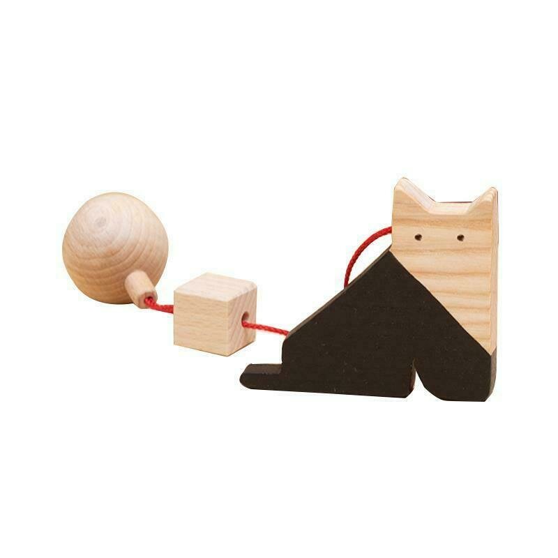 Mobbli - jucarie din lemn pisica, natur-negru, pentru carusel / centru de activitati,