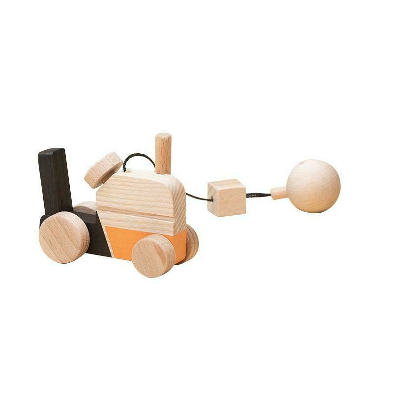 Mobbli - jucarie din lemn tractor, colorat, pentru carusel / centru de activitati,