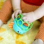 Jucarie interactiva bebelusi, Oball, Giggle & Glow, Cu sunete si lumini, Activare prin scuturare, Stimuleaza motricitatea fina, Fara BPA , 3 luni+, Multicolor - 12
