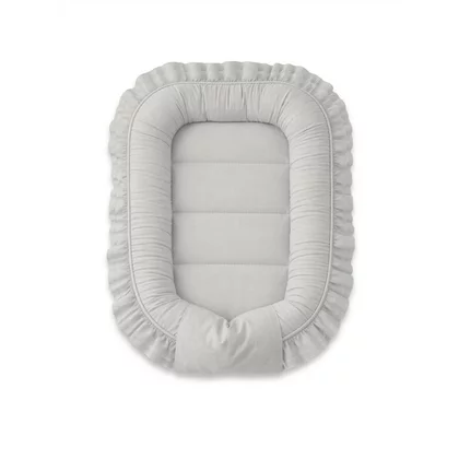 Cosulet bebelus, MimiNu, Pentru dormit, Baby Nest 55 x 75 cm, Cu Volanase, Husa 100% bumbac, Din bumbac certificat Oeko Tex Standard 100, Colectia Royal, Grey