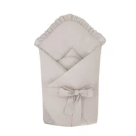 Paturica de infasat, MimiNu, Cu volanase, Cu multiple utilizari, Cu inchidere cu panglica, Dimensiune 75x75 cm, Din bumbac certificat Oeko Tex Standard 100, Cu Volanase, Colectia Royal, Beige