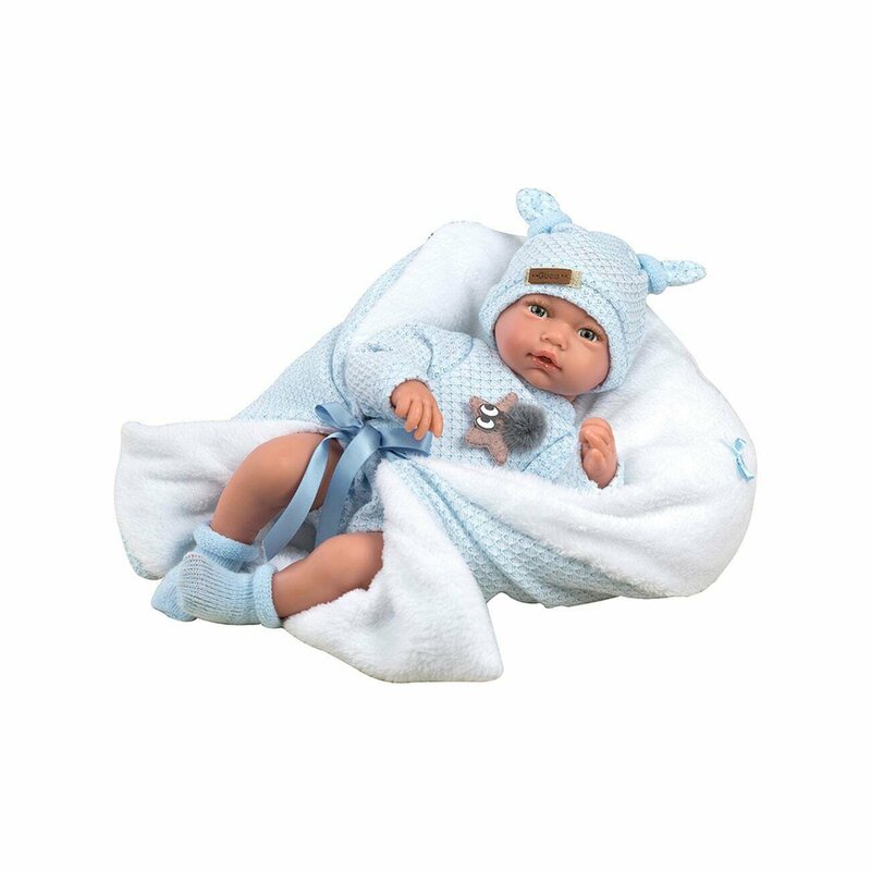 Guca - papusa baietel hugo, cu hainute albastre si plapumioara, 38 cm,