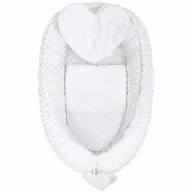 Set 3 piese, New Baby, Luxury, Baby Nest, Cu paturica si pernuta in forma de inima, Minky Heart White