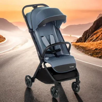 Carucior sport, Jane, Clap, Sistem compact de pliere care permite transportul caruciorului la bordul aeronavei, Cadru din aluminium, De la nastere pana la 26Kg, Conform cu standardul european EN 1888-2:2018+A1:2023, Seal