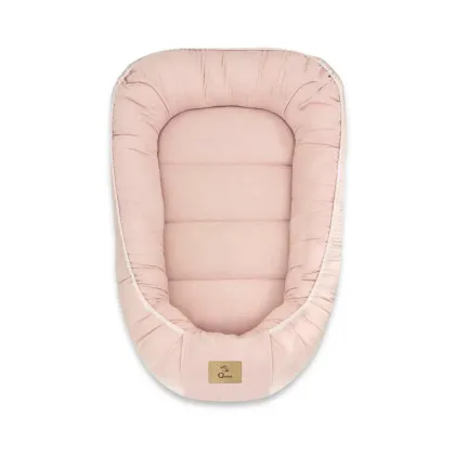 Cosulet bebelus, Qmini, Pentru dormit, Baby Nest 55 x 75 cm, Husa 100% muselina dubla, Material certificat Oeko Tex Standard 100, Powder Pink