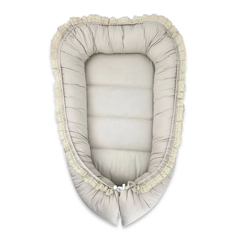 Cosulet bebelus, MimiNu, Premium, Pentru dormit, Baby Nest 55 x 75 cm, Cu Volanase si dantela, Husa 100% bumbac, Din bumbac certificat Oeko Tex Standard 100, Grey