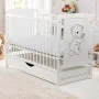 Patut din lemn bebe, 120x60 cm, Cu sertar cu capac, Din lemn de pin si mdf, Stabil si rezistent, Inaltime saltea reglabila pe 3 nivele, Laterala cu 3 bete detasabile, EN716-1, EN716-2, Alb, Babyneeds, Timmi - 2