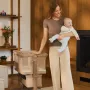 Patut co-sleeper, Lionelo, Jodie, Multifunctional, Reglabil in 6 pozitii pe inaltime, Saltea cu densitate T25, Functie de leganare, Cu plasa de tantari, Buzunar depozitare, Geanta transport,  84x48x70-80 cm, Taupe - 30