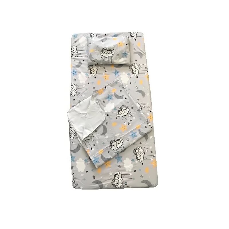 Deseda - set 3 piese pat 140x70 cm cu cearsaf paturica si perna ursuleti adormiti gri