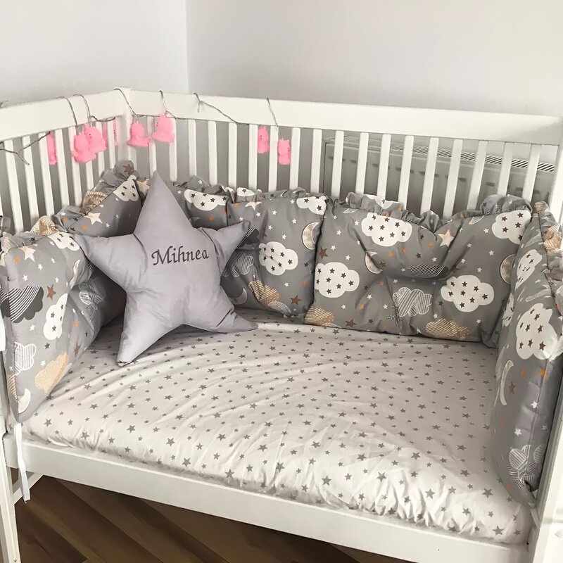 Deseda - set de 6 bucati aparatori protectii laterale patut 120x60 cm imprimeu nori cu luna gri