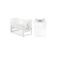 Set mobilier pentru copii, BabyNeeds: Patut cu laterala culisanta, din lemn de pin si MDF, somiera reglabila in 3 trepte, Timmi Girafa, 120x60 cm + Saltea cocos-burete-cocos, 10 cm + Comoda cu masuta de infasat, Alb