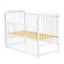 Set mobilier pentru copii, Qmini: Patut din lemn de pin cu roti, cu laterala culisanta si somiera reglabila in 3 trepte, Agata, 120x60 cm + Saltea cocos-burete-cocos, 10 cm + Comoda cu masuta de infasat, Alb - 5