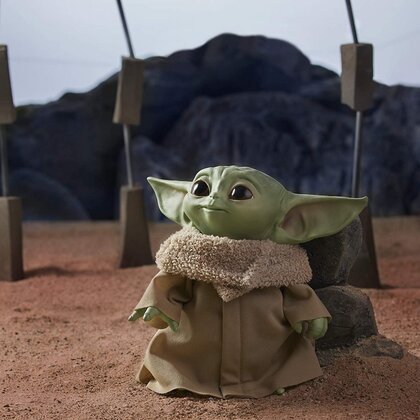 Hasbro - Jucarie din plus interactiva Baby Yoda Mandalorian , Star Wars