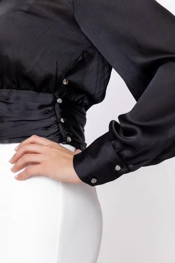 Bluză Caramel cu bandă încrețită neagră B4603