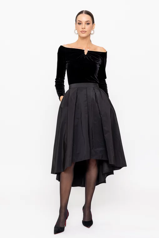 Bluză Caramel elegantă catifea neagră cu accesoriu perlă  B4542 thumbnail picture - 