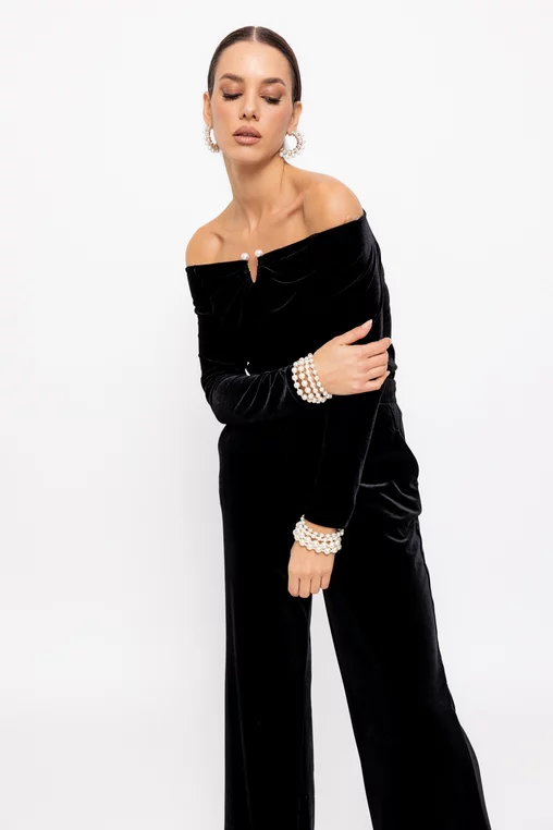 Bluză Caramel elegantă catifea neagră cu accesoriu perlă  B4542 thumbnail picture - 