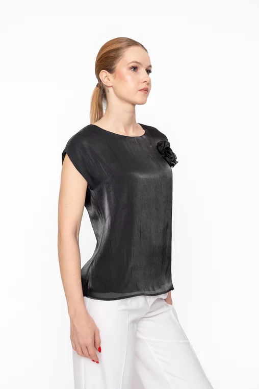 Bluză Caramel elegantă cu floare neagră B4622 thumbnail picture - 