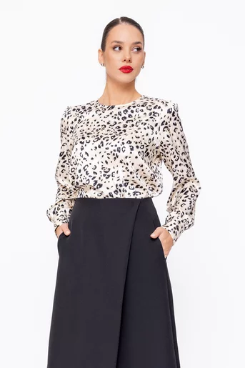 Bluză Caramel lejeră animal print B4543