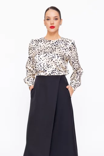 Bluză Caramel lejeră animal print B4543