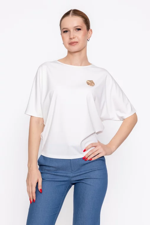 Bluză Caramel lejeră ivory cu mâneci scurte si broșă B4623 thumbnail picture - 