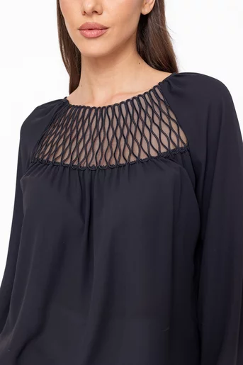 Bluză Caramel voal cu decolteul decorat neagră B4605