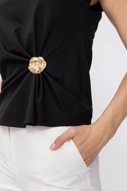 Bluză casual cu accesoriu neagră B4630 thumbnail picture - 