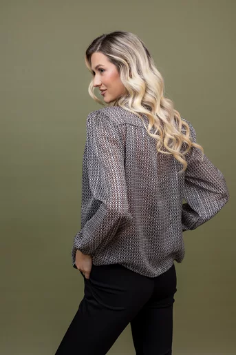 Bluza eleganta cu esarfa si fir lame bej cu negru M9944
