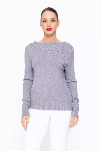 Bluză tricotată decolteu bărcuță decorată cu pietre gri BDM1106
