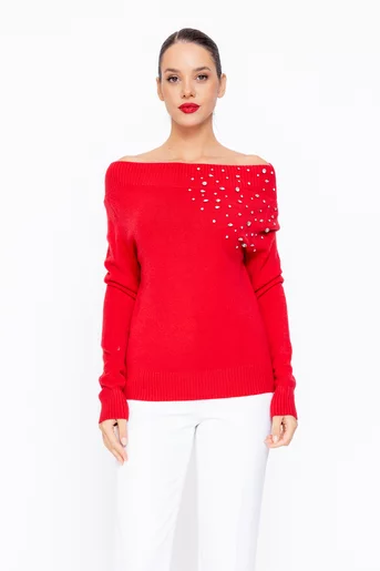 Bluză tricotată decolteu bărcuță decorată cu pietre roșie BDM1106