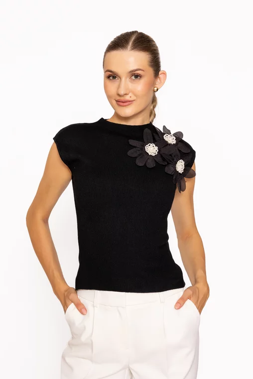 Bluză tricotată decorată cu flori neagră BLM60815 thumbnail picture - 