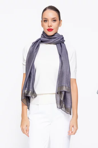Eșarfă elegantă cu fir lurex gri EGK1102