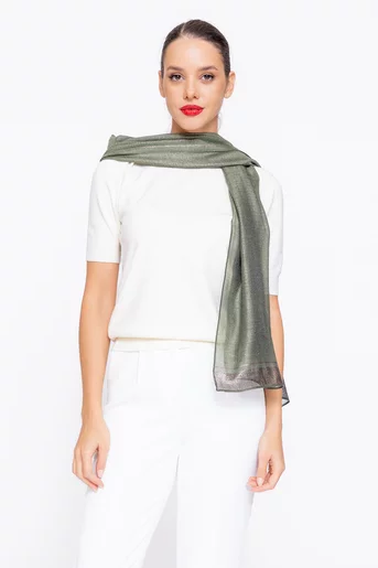 Eșarfă elegantă cu fir lurex verde EGK1102