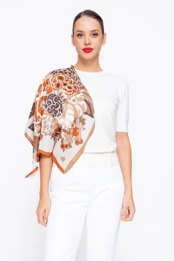 Eșarfă pătrată din vâscoză teracot EGK1120