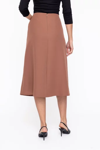 Fustă Caramel evazată cu un pliu maro F3603