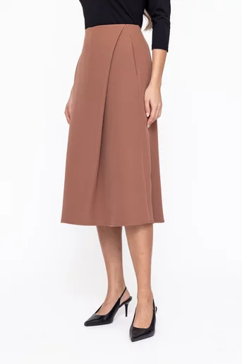 Fustă Caramel evazată cu un pliu maro F3603