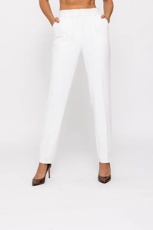 Pantaloni Caramel conic cu un pliu ivory P2512 thumbnail picture - 