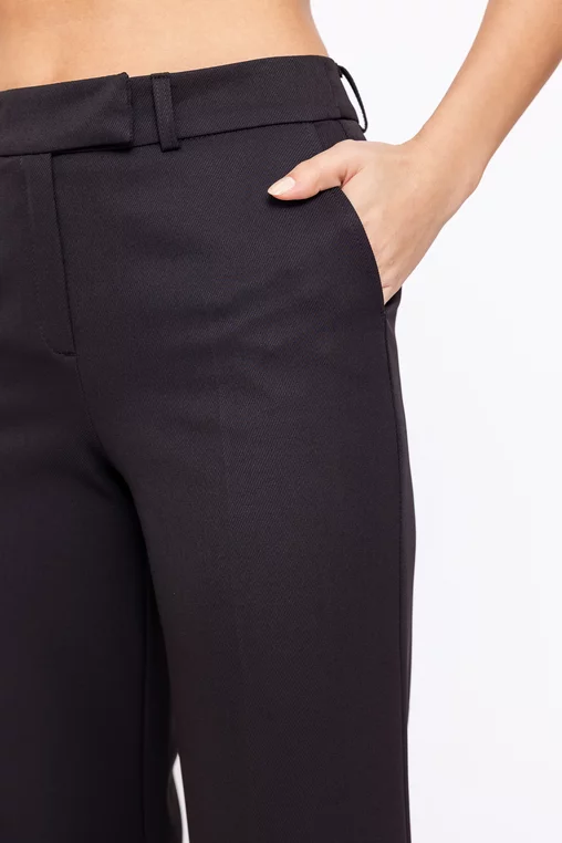 Pantaloni Caramel drepți stofă reiată negru P2604 thumbnail picture - 