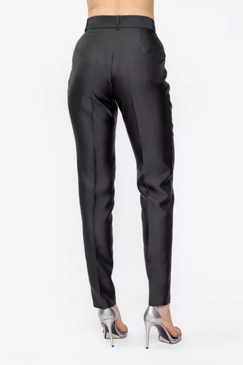 Pantaloni Caramel elegant conic cu un pliu negru  P2609