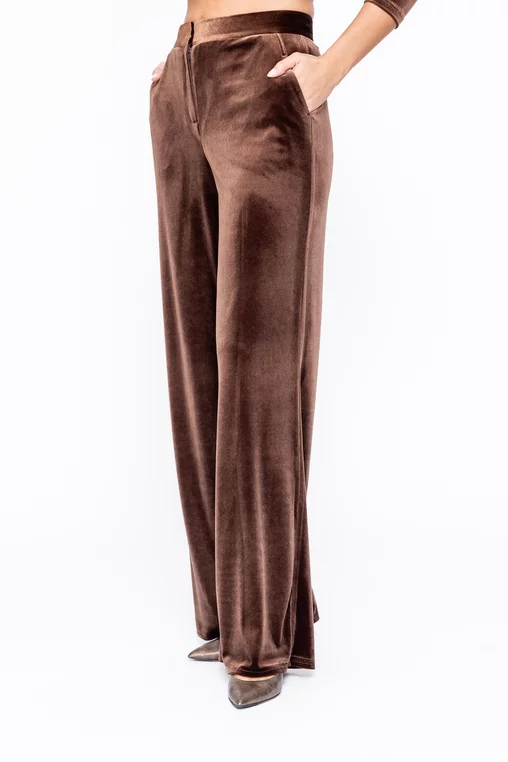 Pantaloni Caramel eleganti din catifea maro P2521 thumbnail picture - 