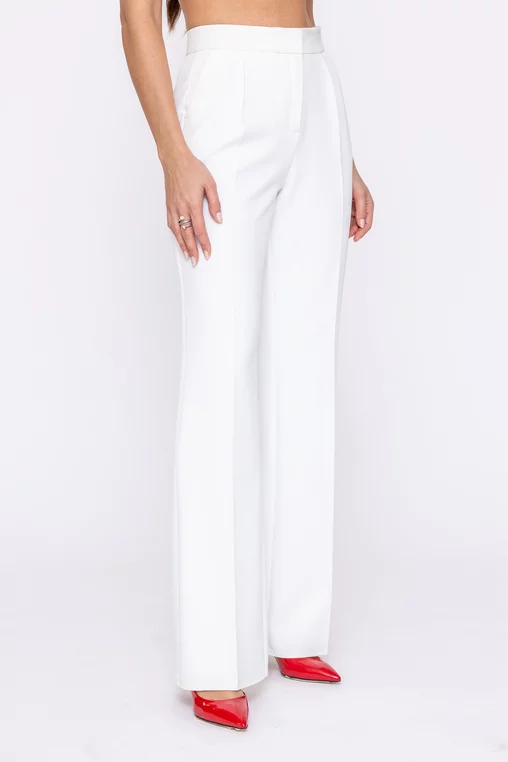 Pantaloni Caramel evazați cu un pliu stofă Mega ivory P2601 thumbnail picture - 