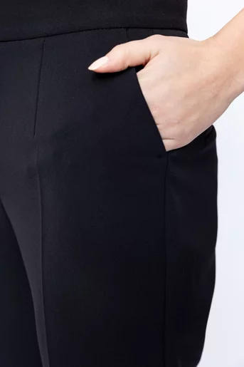 Pantaloni Caramel evazați negru P2516