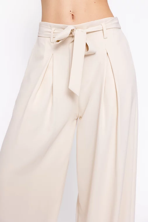 Pantaloni Caramel lejeri cu cordon crem P2615 thumbnail picture - 