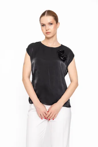 Bluză Caramel elegantă cu floare neagră B4622