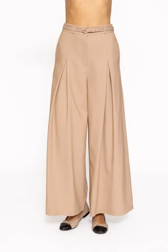 Pantaloni bej largi cu curea și pliuri PKC60802