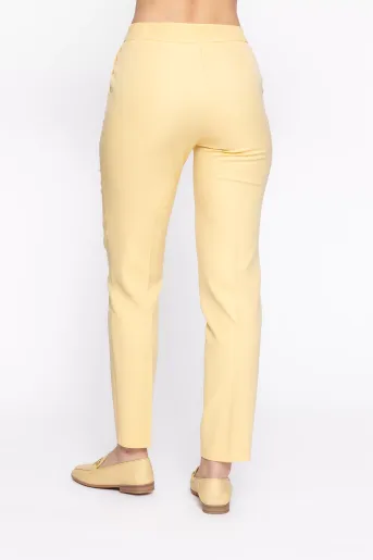 Pantaloni Caramel conici galbeni P2613